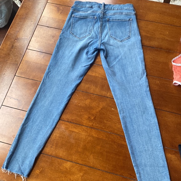 Old navy jeans - Picture 3 of 3